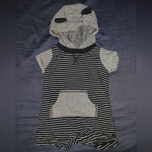 Carter's Hooded Bear Onesie size 6 months Black and White Striped
